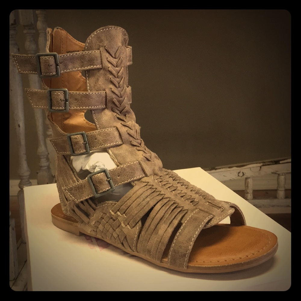 NOT RATED Timavo Sandal